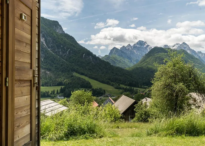 Mountain View Glamping