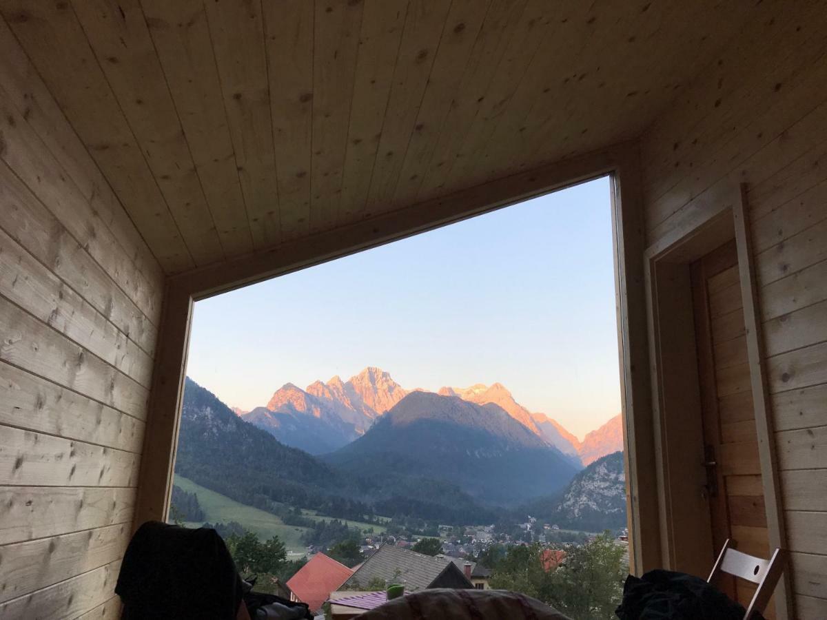 Počitniška hiša Mountain View Glamping *